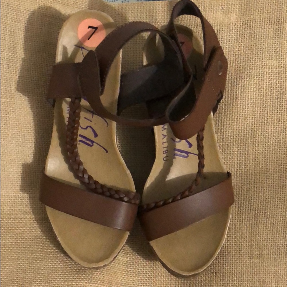 Wedge sandals